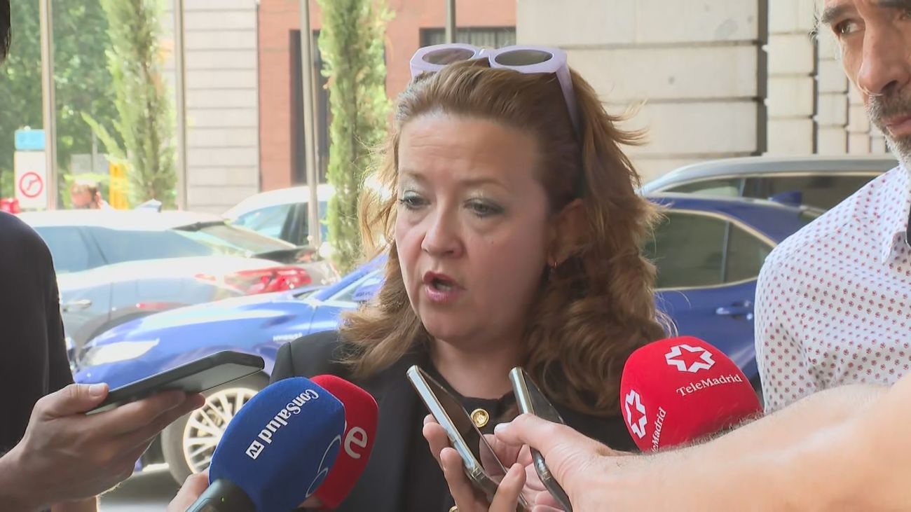 Las Comunidades del PP arremeten contra el Ministerio de Sanidad por eludir la falta de médicos en verano