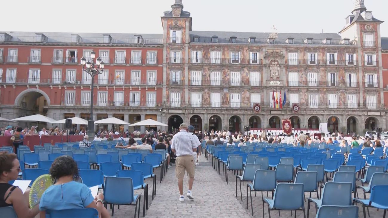 La Plaza Mayor de Madrid celebra el X aniversario de la proclamación del Rey Felipe VI