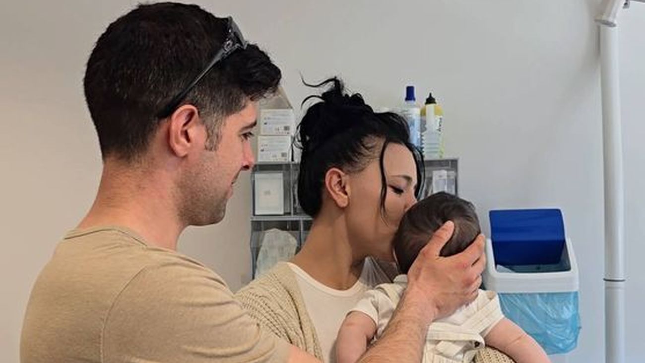 Natan, el bebé de 4 meses que superó una obstrucción renal gracias a la cirugía robótica del 12 de Octubre