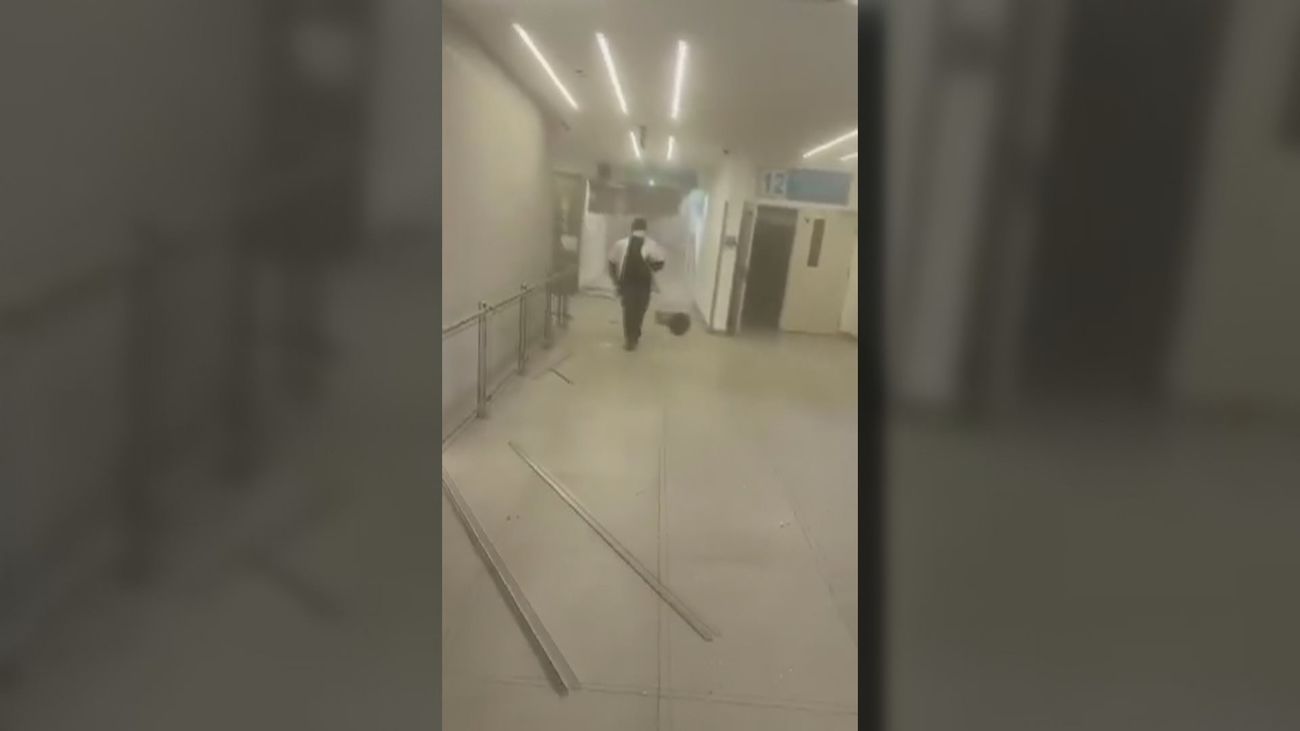 Israel bombardea de nuevo Teherán e Irán responde atacando un hospital israelí