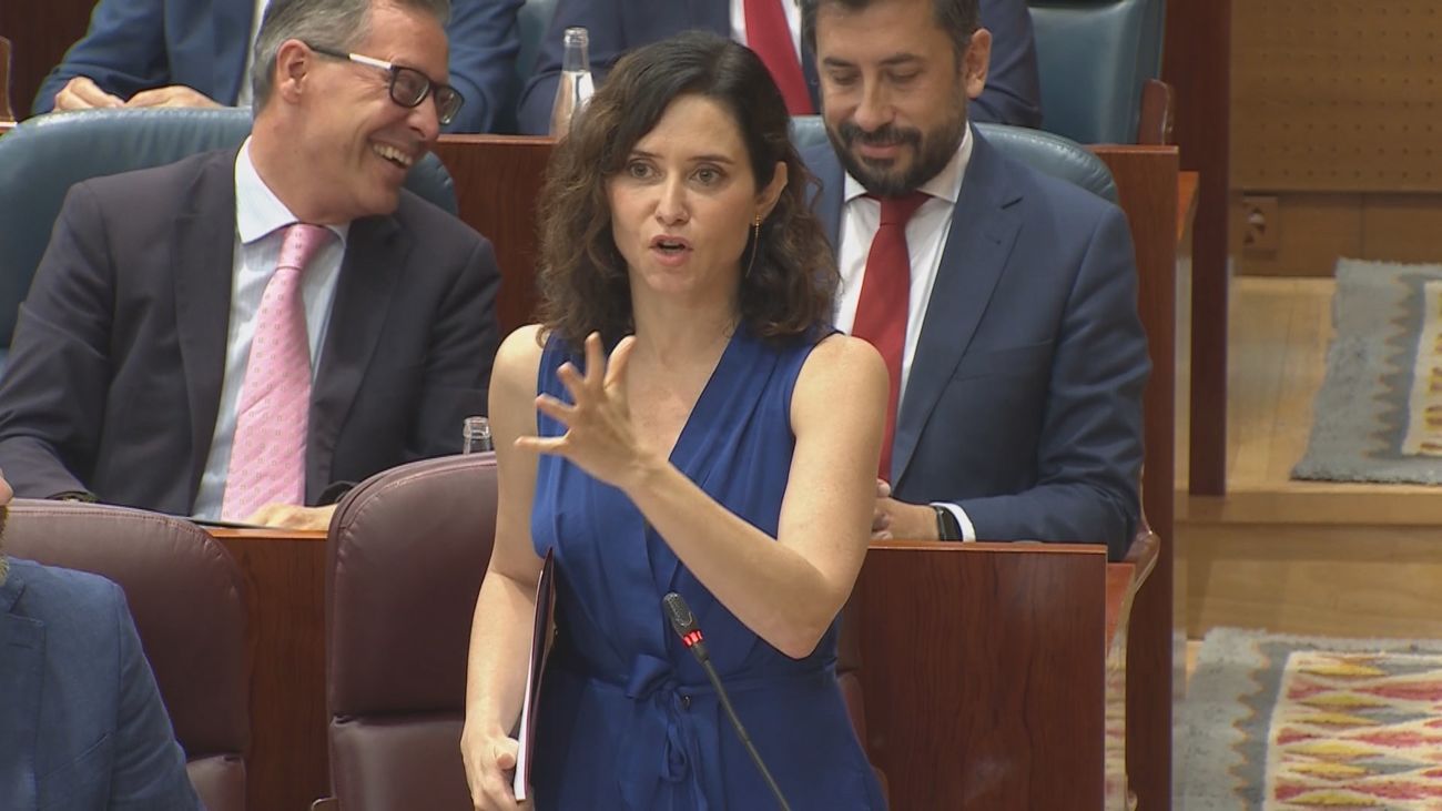 Ayuso acusa a la izquierda de defender "el pornofeminismo"