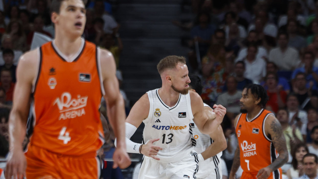 89-75. El Real Madrid se adelanta en la final de la Liga ACB frente a Valencia Basket