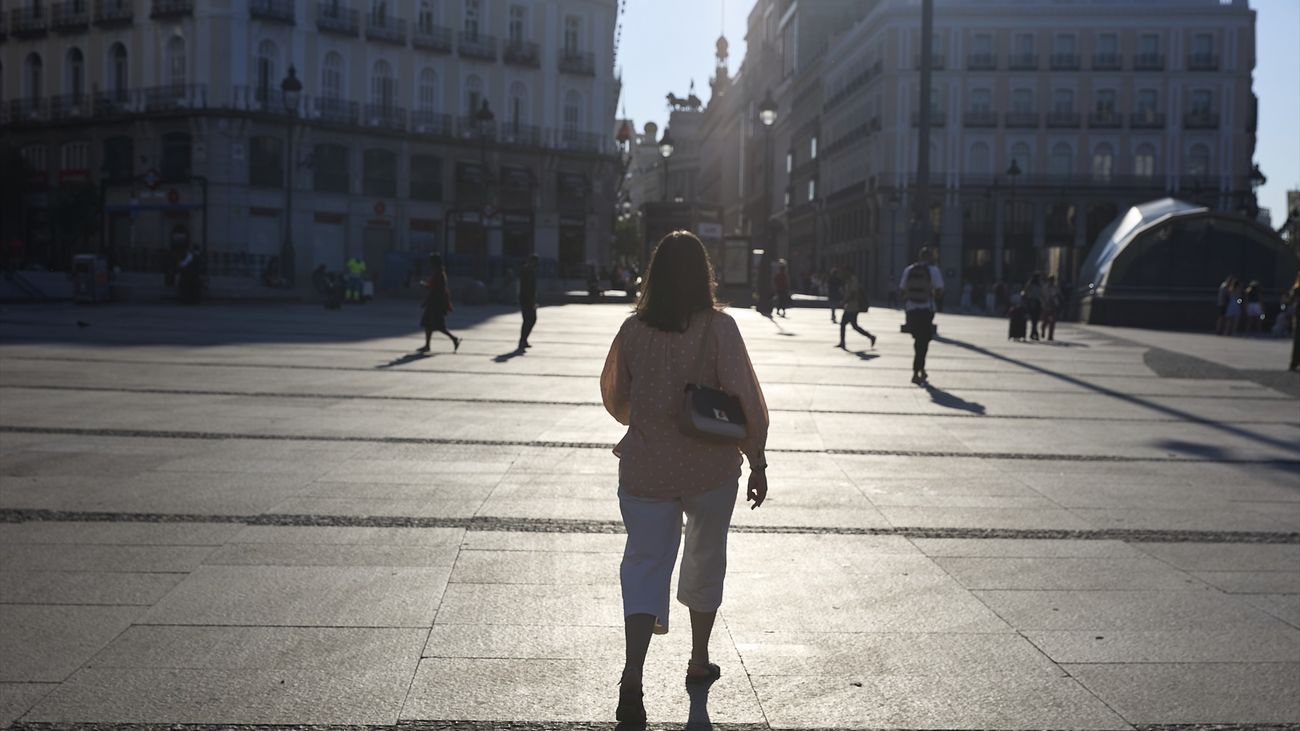 La Aemet mantiene el aviso naranja este martes por altas temperaturas en Sur, Vegas y Oeste