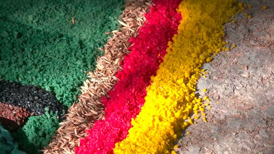 De una fiesta pagana prohibida por Carlos III a alfombras y altares en Torrelaguna