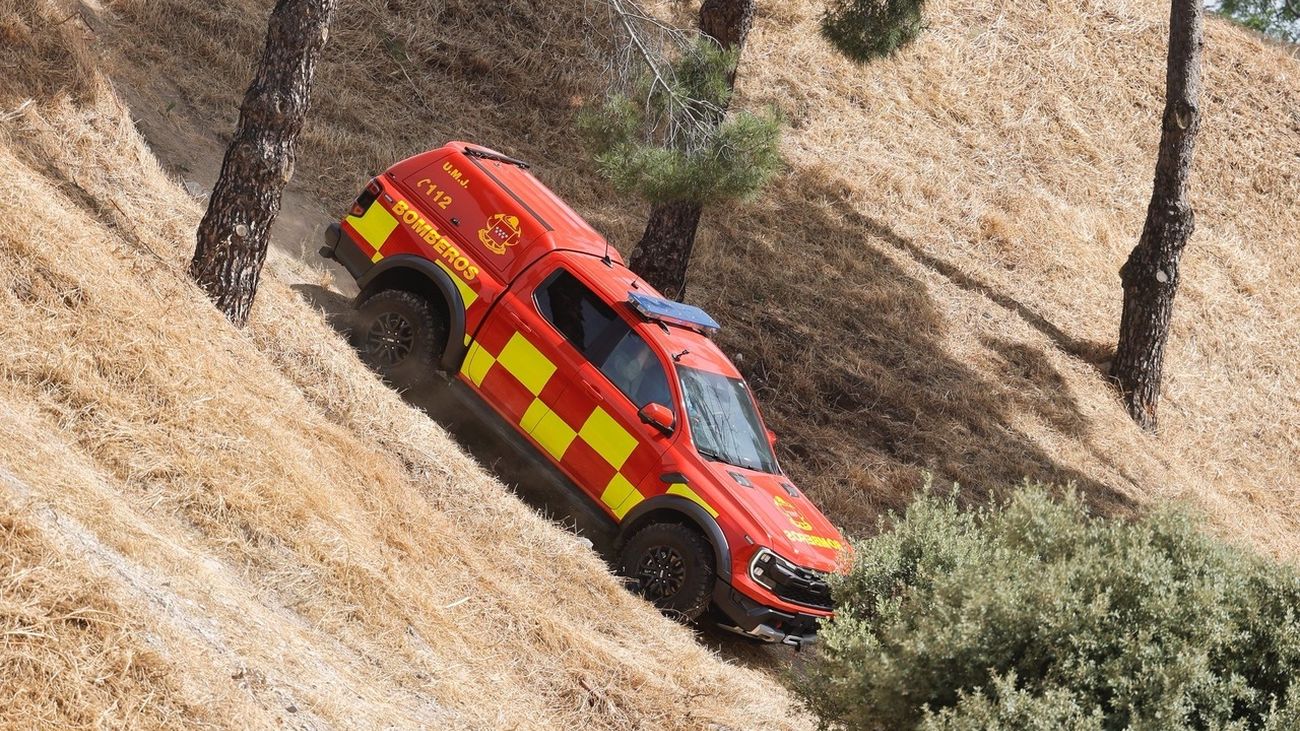 Clase de conducción para los bomberos de la Comunidad a cargo de Carlos Sainz