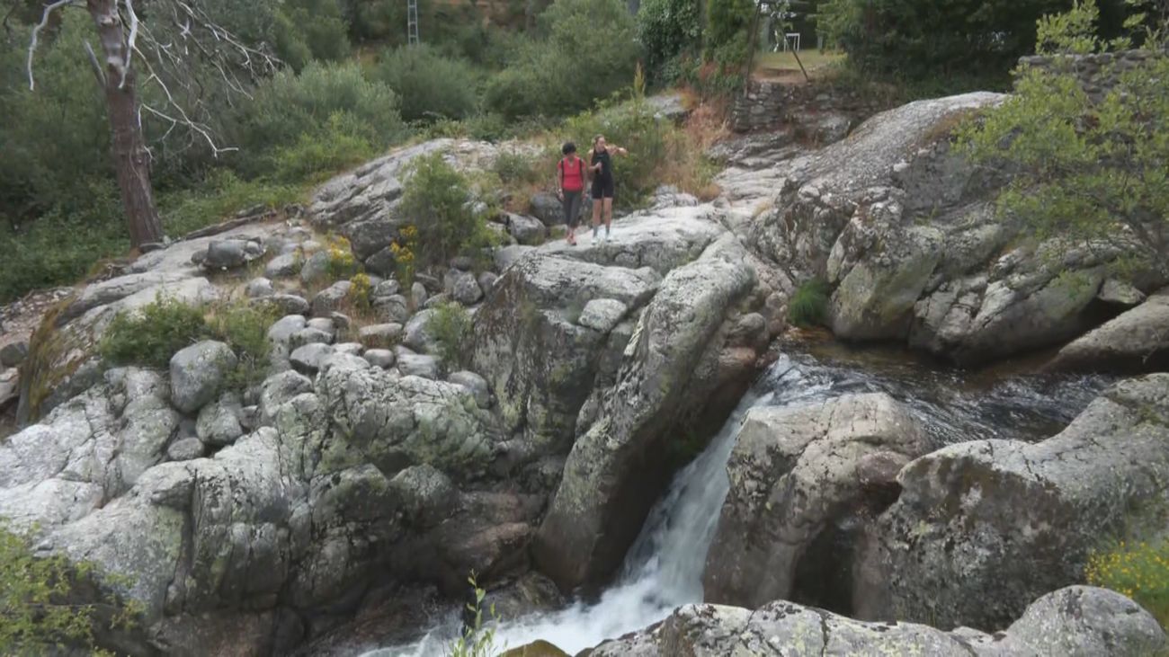 Recorremos una fantástica ruta de pozas naturales en Rascafría