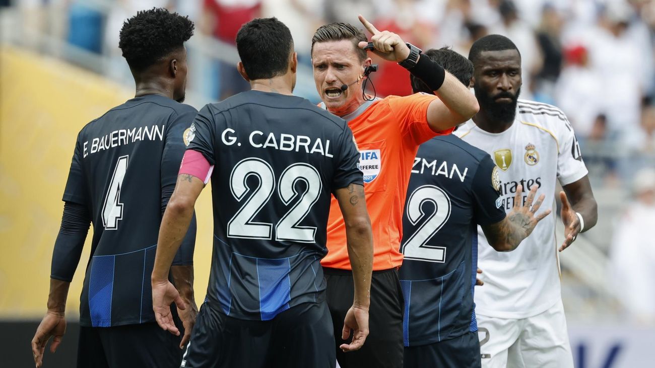 La FIFA abre expediente a Cabral por presunta conducta racista hacia Rüdiger