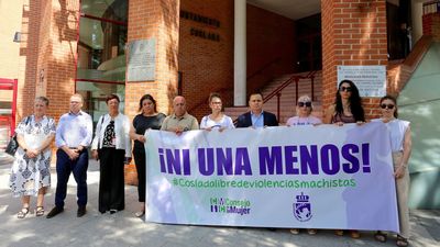 Silencio en ayuntamientos madrileños por el asesinato de una mujer en Getafe a manos de su pareja