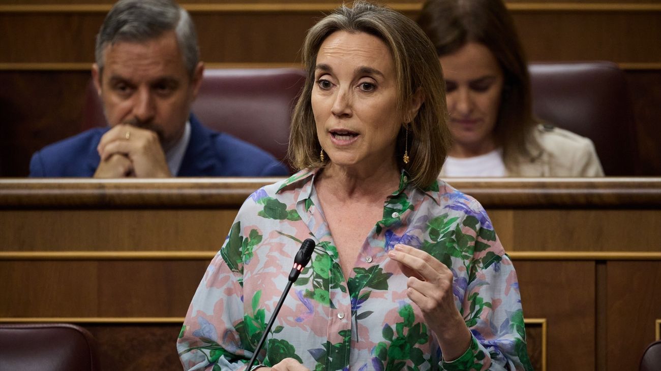 Gamarra ve al PSOE en "psicosis" por la corrupción y Montero replica que da miedo que el PP cuestione las elecciones