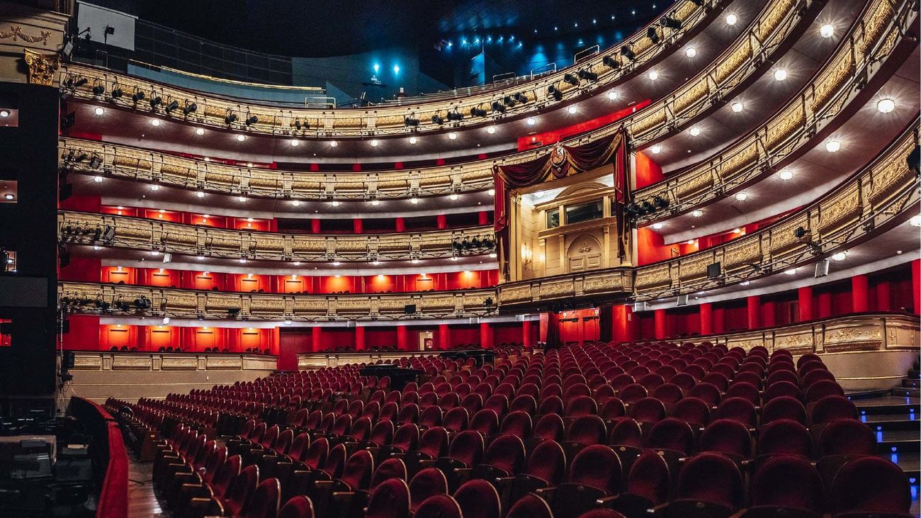 El Teatro Real abre cinco bolsas de empleo para maquinaria, utilería, audiovisuales y mecánica escénica