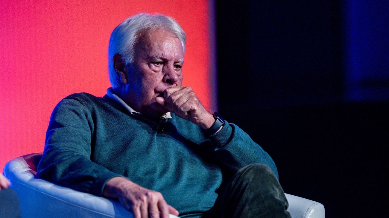 Felipe González asegura que "Sánchez ya no tiene vida política" y pide que convoque elecciones