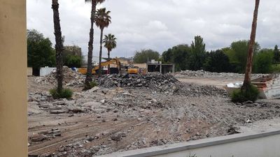 El centro comercial Ermita del Santo, a punto de convertirse en un solar