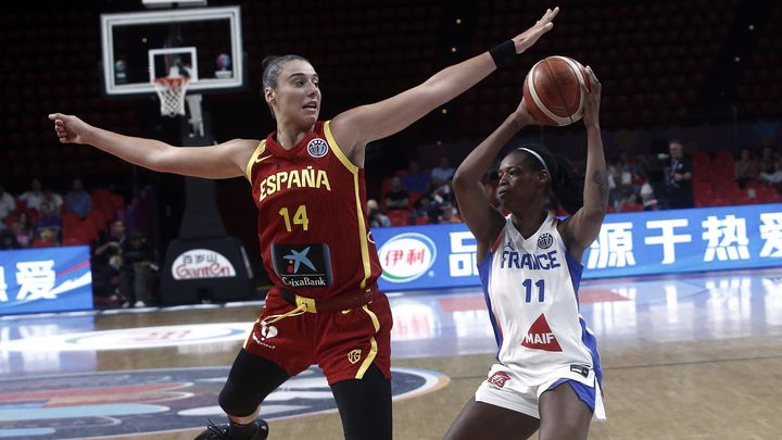 Raquel Carrera ante Francia / EFE