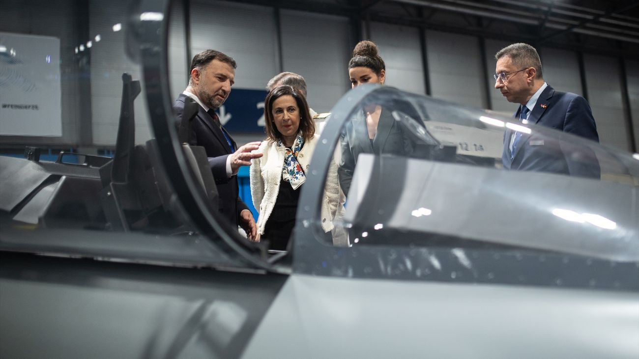 Robles explica en el Senado cómo va a gastar el Gobierno 10.471 millones en Defensa