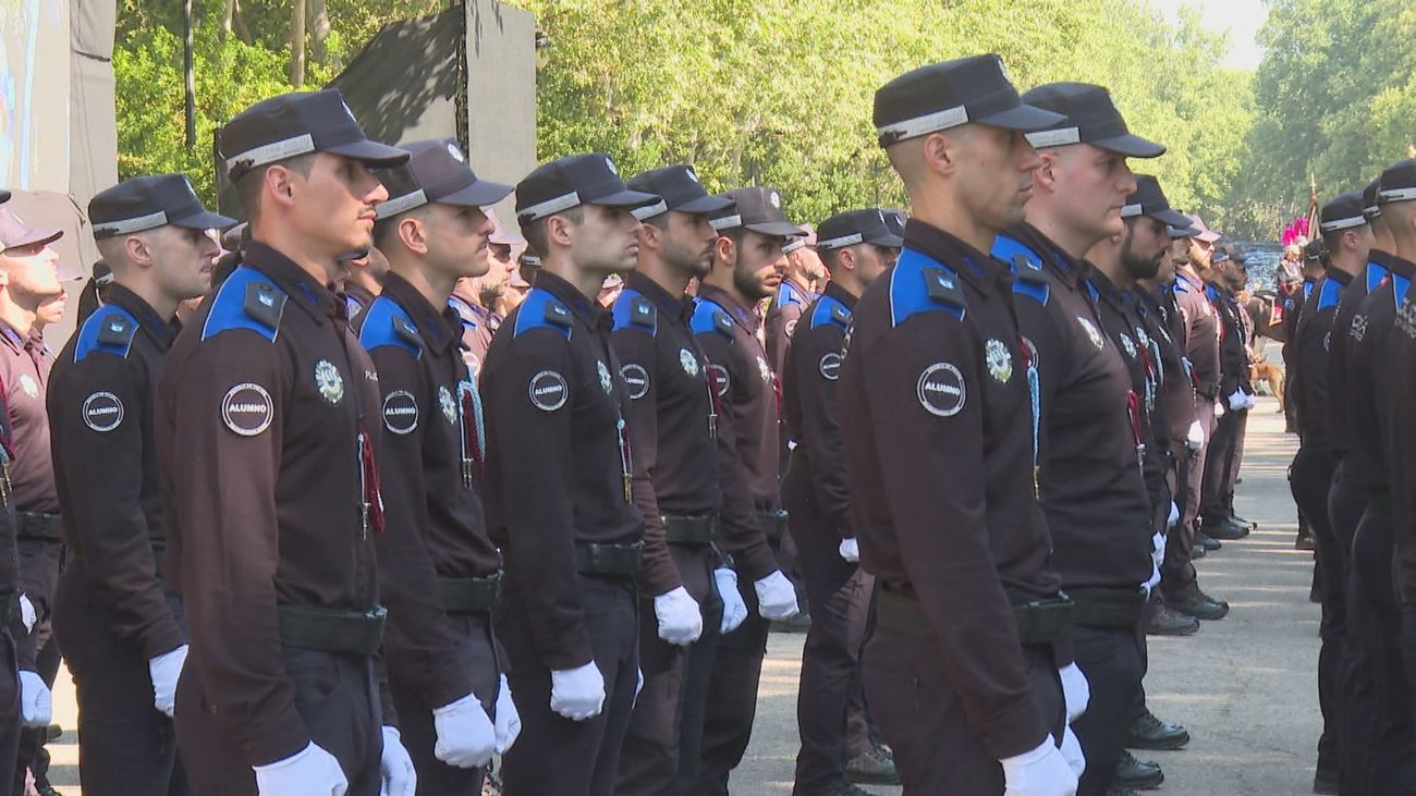 Almeida anuncia 325 policías municipales más para comienzos de 2026