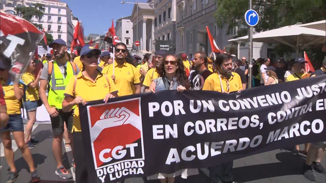 Los trabajadores de Correos vuelven a la calle en Madrid para denunciar su situación precaria
