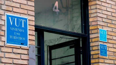 Consumo entrega al Ayuntamiento de Madrid datos de más de 3.500 pisos turísticos ilegales