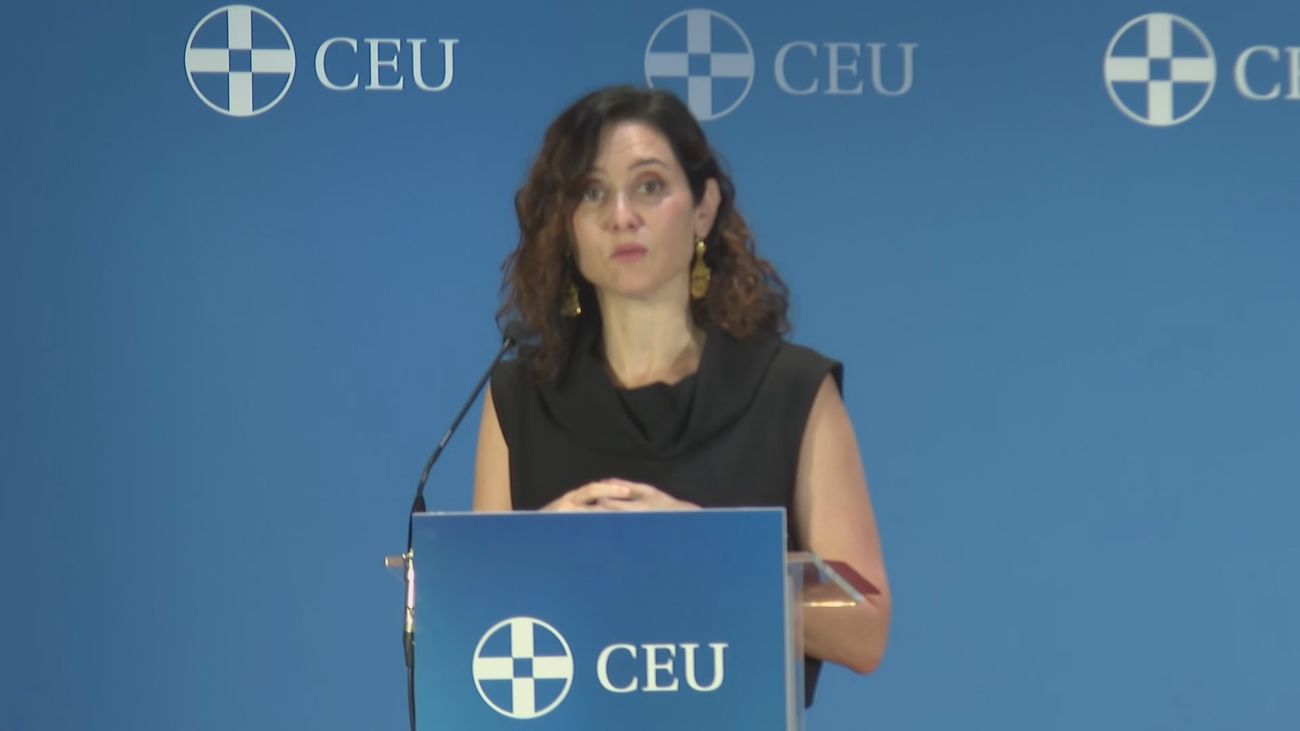 Ayuso: "Unos delincuentes han secuestrado la legislatura"