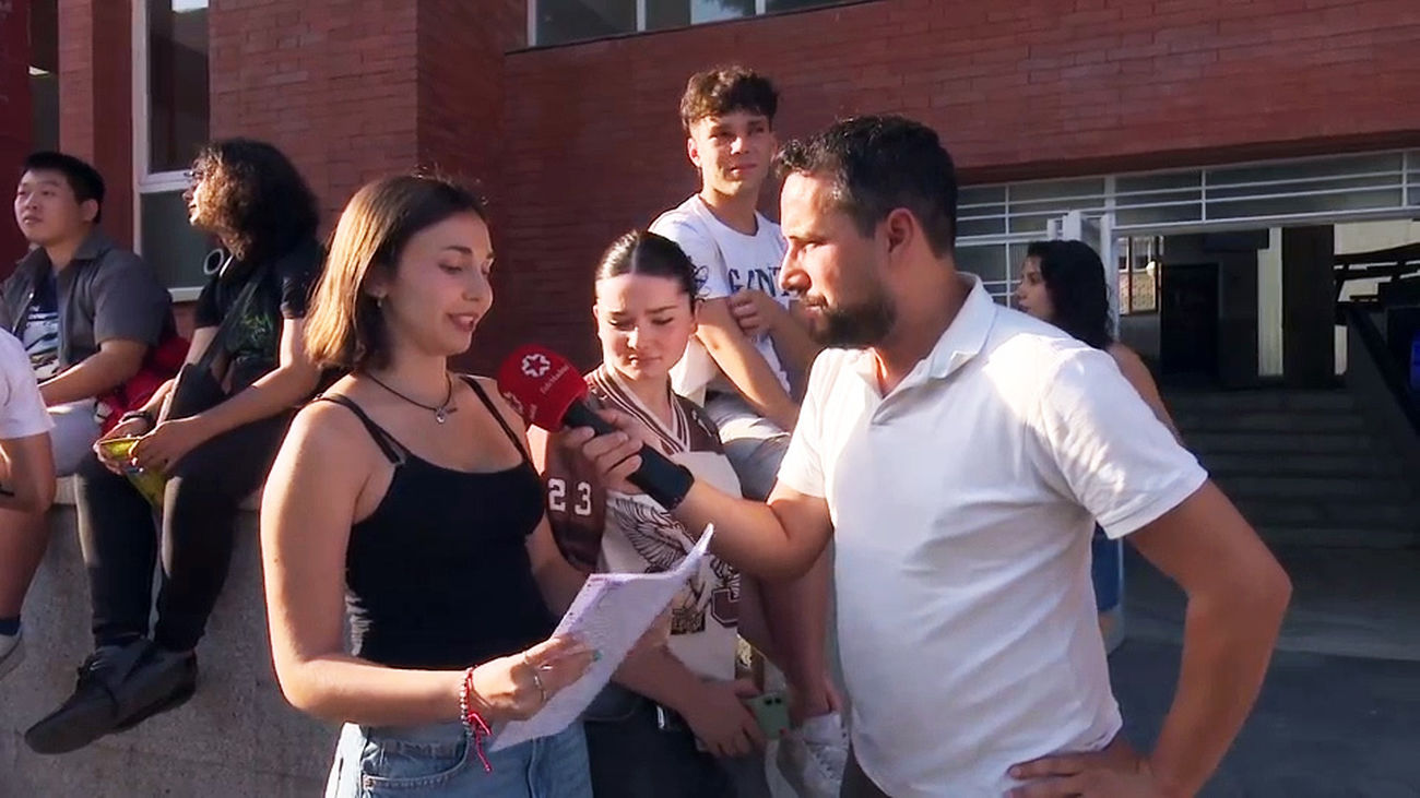 "Vengo a subir nota, espero que caiga la Generación del 27"...'Match ball' para más de 2.000 estudiantes madrileños en la PAU extraordinaria