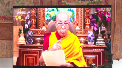 El Dalai Lama anuncia su sucesión y lanza un desafío directo a China