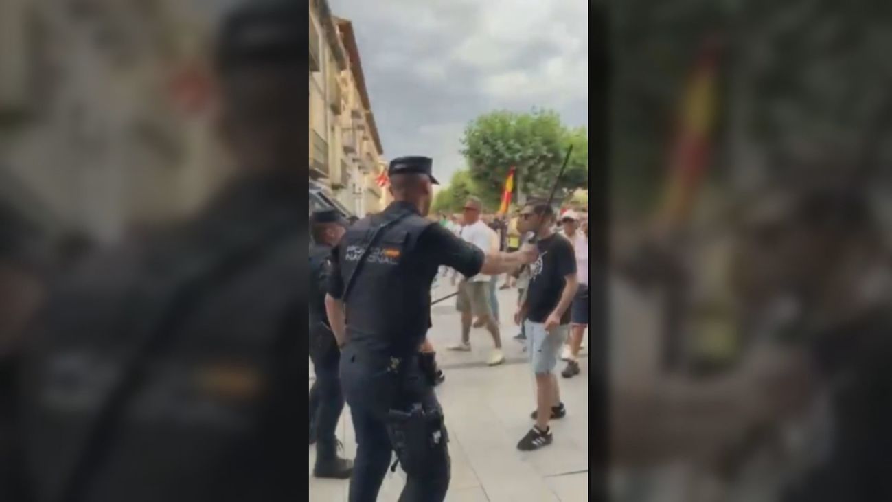 Cuatro detenidos en una concentración no autorizada ante el centro de acogida de Alcalá