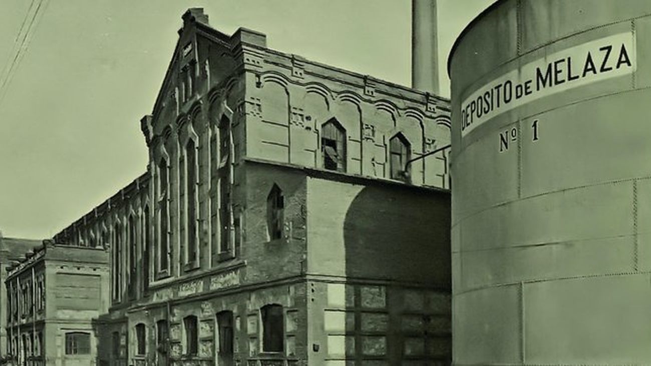 Imagen histórica de la Fábrica Azucarera de La Poveda, en Arganda
