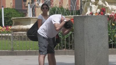 Madrid sigue este viernes en alerta por calor y con máximas próximas a los 40 grados