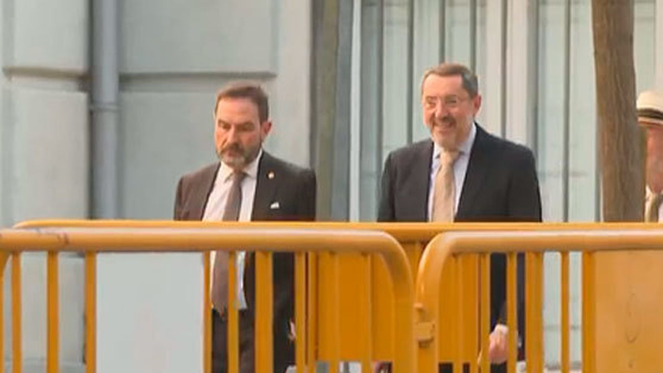 El Supremo impone comparecencias quincenales a tres empresarios por la trama de obras del 'caso Koldo'