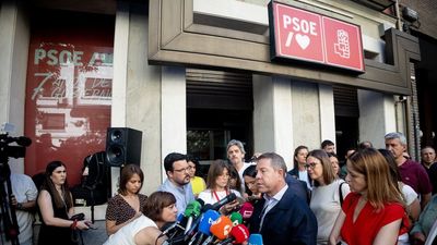 Page pide a Sánchez que se someta a una cuestión de confianza o convoque elecciones