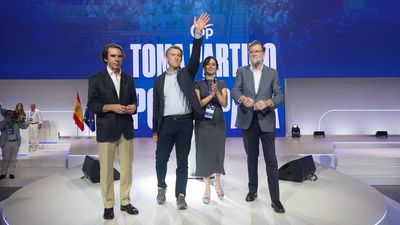 El decálogo de Feijóo si llega a Moncloa: regeneración democrática, menor inmigración ilegal y bajar impuestos