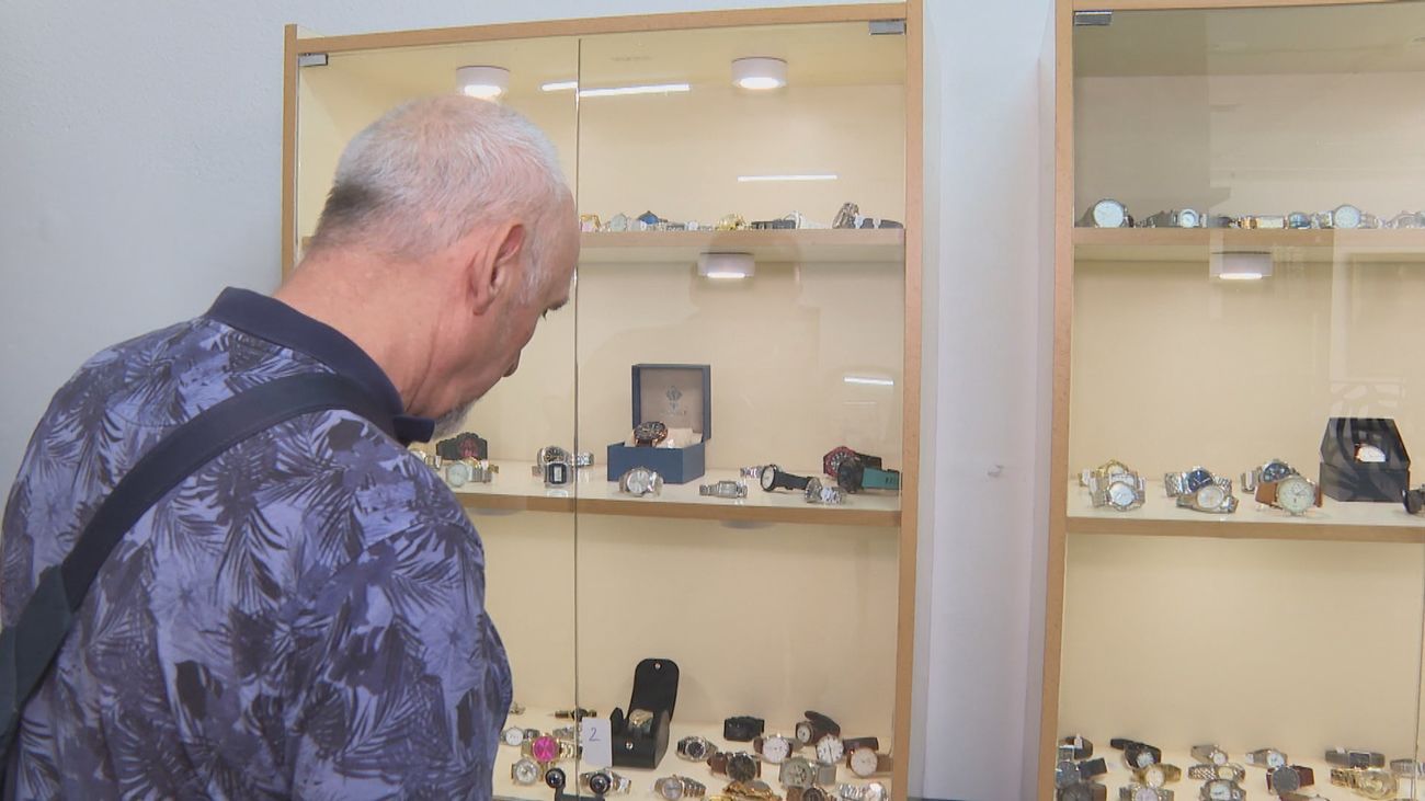 El Ayuntamiento de Madrid saca a subasta casi 3.600 joyas y relojes olvidados para darles una segunda vida