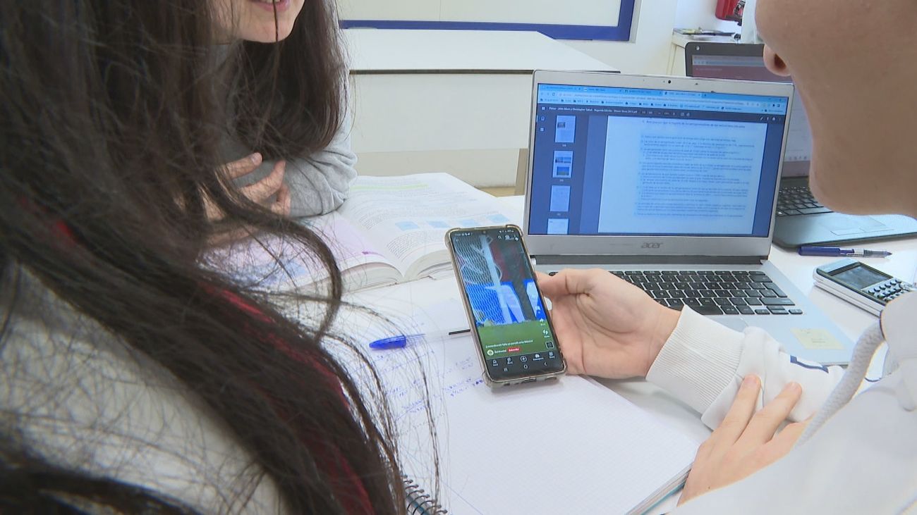 Más de 43.000 personas reciben ayuda por adicciones tecnológicas en la Comunidad de Madrid