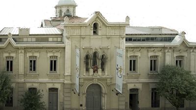 La Fundación Carlos de Amberes estrena su fachada restaurada