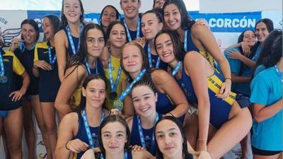 Real Canoe, campeón de Madrid juvenil femenino de waterpolo