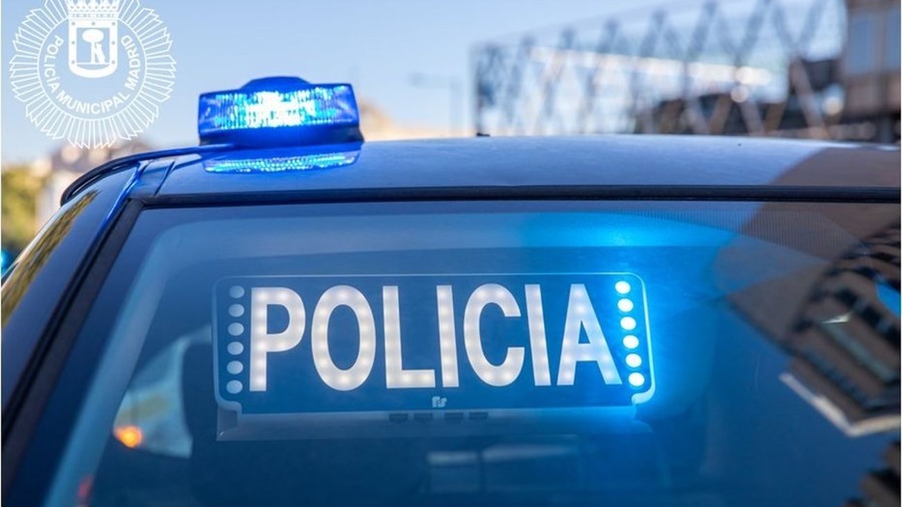 Agrede a su pareja y se arranca los arpones de la pistola táser que le dispararon los policías en la calle Montera