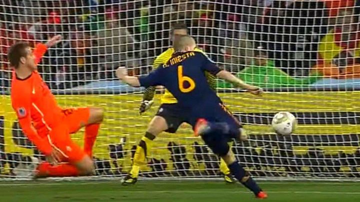 Gol de Iniesta a Holanda / EFE