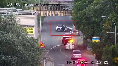 Un incendio obliga a cortar el tráfico en la calle Campezo