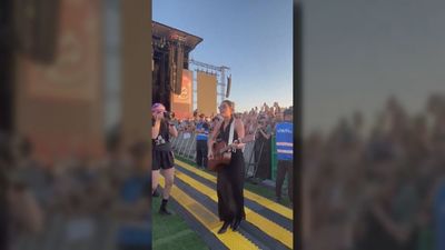 Un apagón en pleno show de Gracie Abrams empaña la primera jornada del Mad Cool