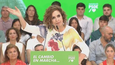 Montero apela a "la raza" del PSOE y avisa de que "no va a entregar nunca el Gobierno a la derecha"