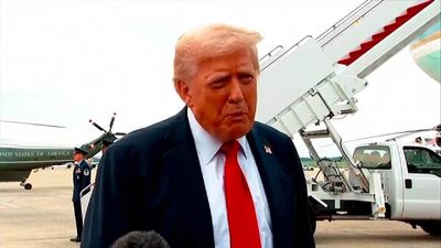 Trump enviará misiles Patriot a Ucrania y carga contra Putin: "Habla bonito y luego bombardea a todo el mundo"