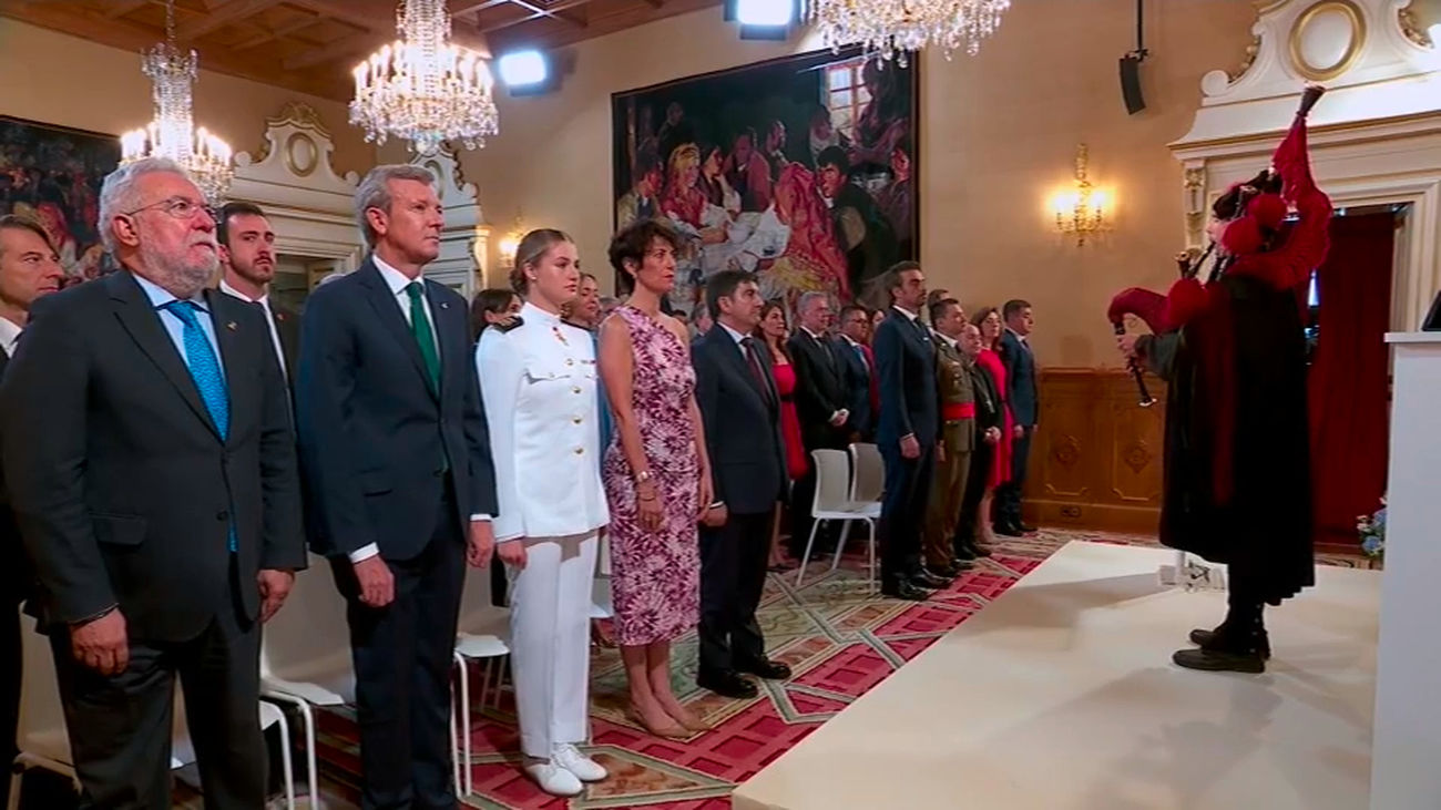 La Princesa Leonor habla por primera vez en gallego al recibir la Medalla de Galicia