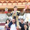 Álvaro Serrano, que pasea tres orejas, se alza con el Circuito de Novilladas de la Comunidad de Madrid