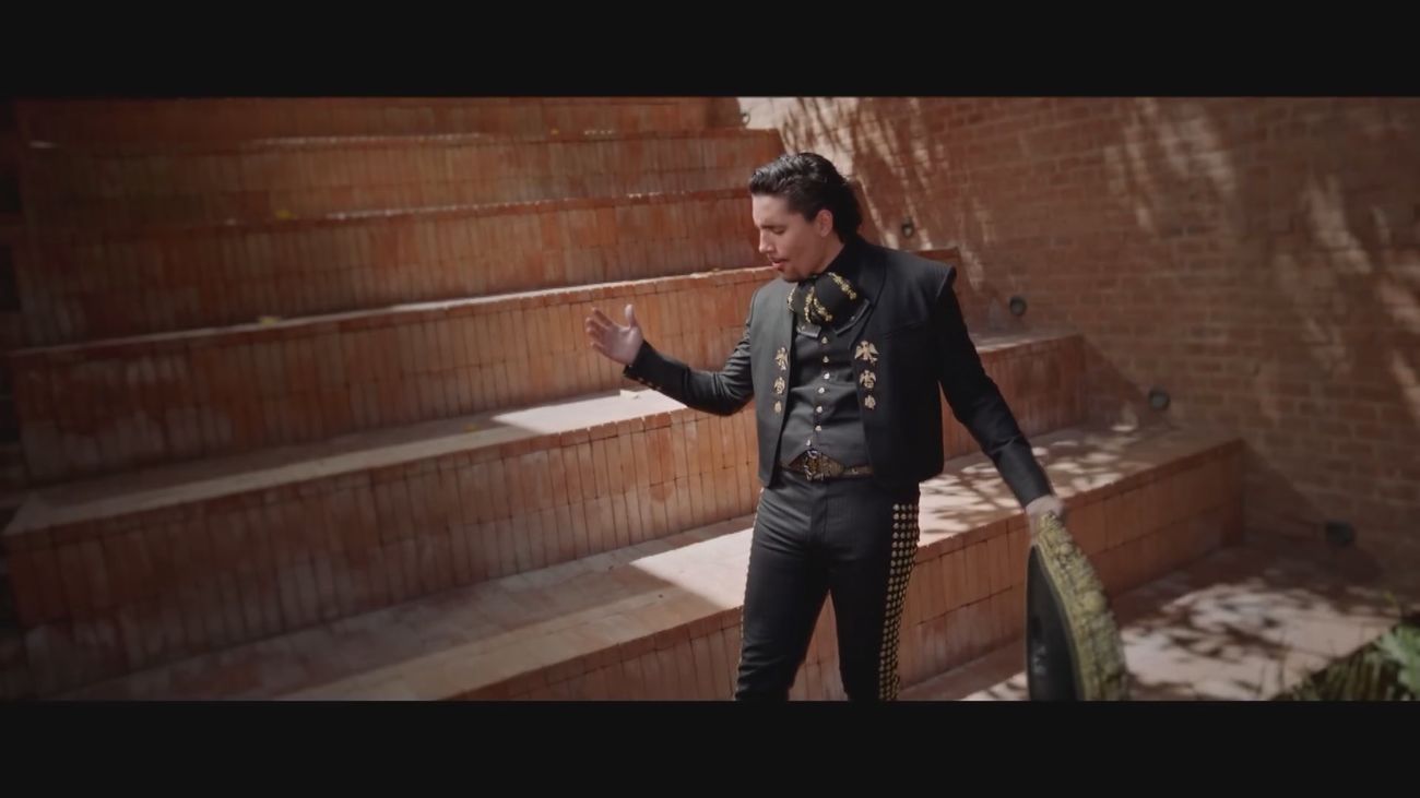 Álex Fernández, hijo y nieto de leyendas del mariachi, se estrenará en en el Teatro Real junto a Mocedades