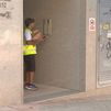 El 'caso Montecarmelo': Urbanizaciones de Madrid toman medidas contra los repartidores