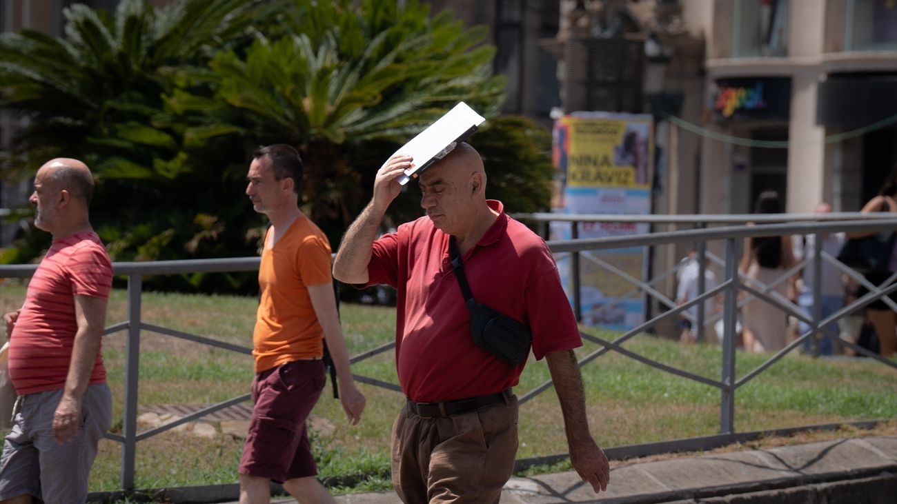 El calor extremo afecta la vida diaria del 89% de los mayores de 65 años en Madrid