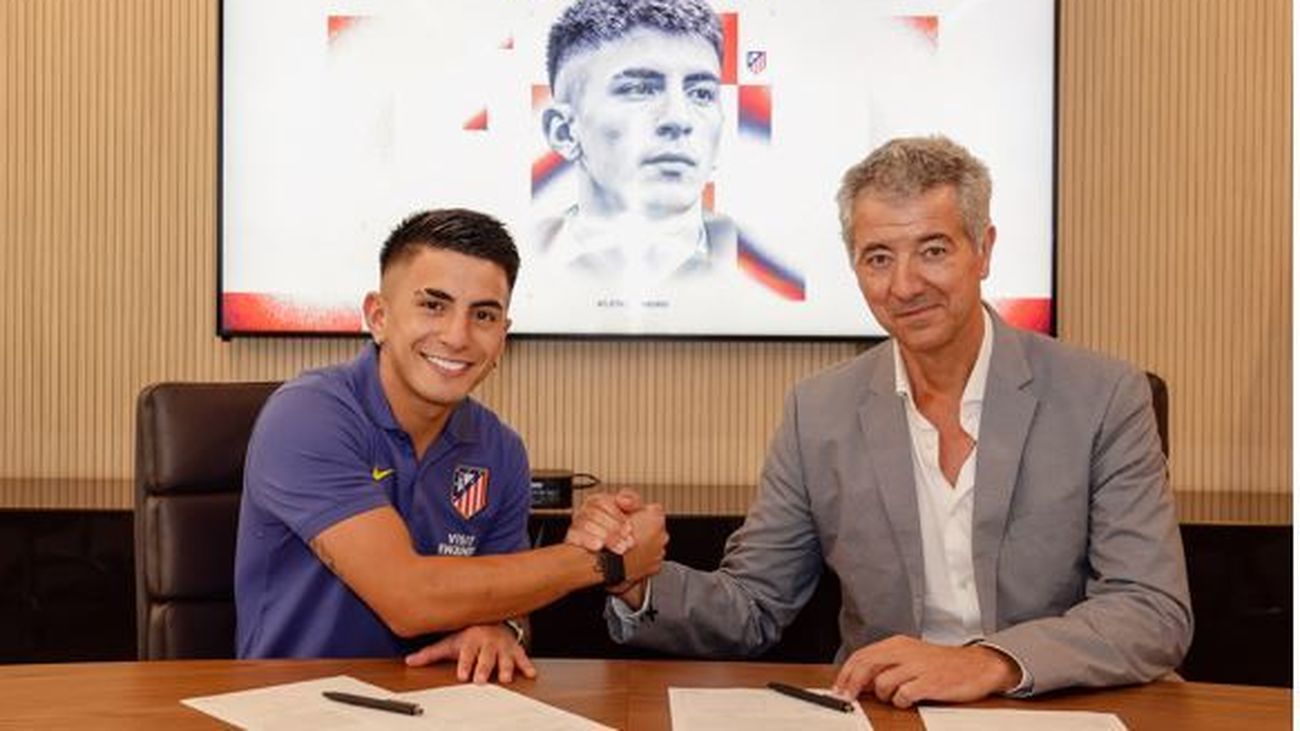 Thiago Almada y Gil Marín