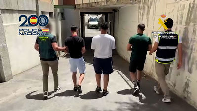 Desmantelada en Madrid  una red que vendía motos de agua compradas con créditos a nombre de terceros