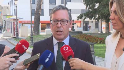 Serrano asegura que el Gobierno trata a las personas migrantes "peor que al ganado"