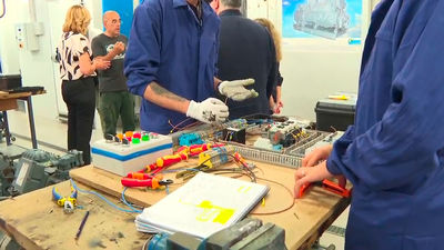 La Comunidad de Madrid logra el 85% de inserción laboral en los cursos de automatización de instalaciones