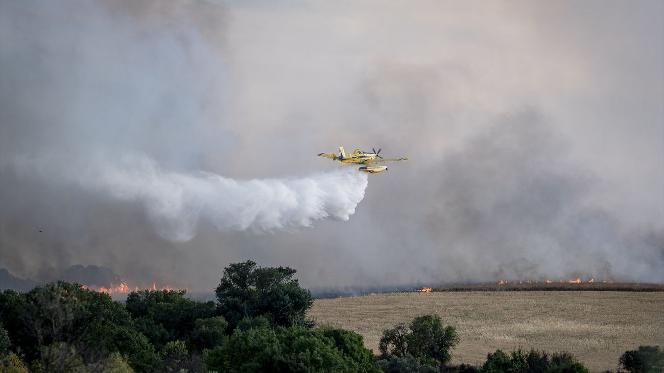Estabilizado el incendio de Méntrida, aunque preocupa mucho el viento